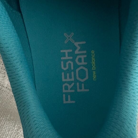 New Balance Fresh Foam X 880 Men Size 10.5 D Grey/Green Running Shoes Sneakers - Picture 7 of 8